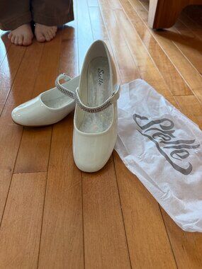 Girls Mary Jane Dress Shoes Low Heel